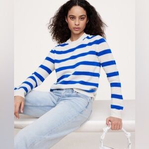 Banana 🍌 Republic NWOT sweatshirt white with blue stripes size S
